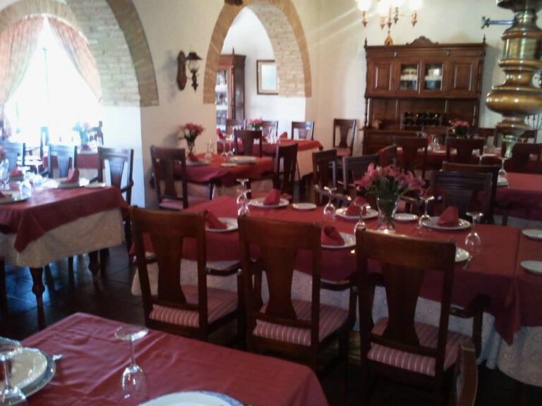 Hote Castillo Montemayor Foto 5 restaurante 768x576