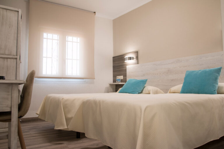 el cary hostal cama individual 768x512