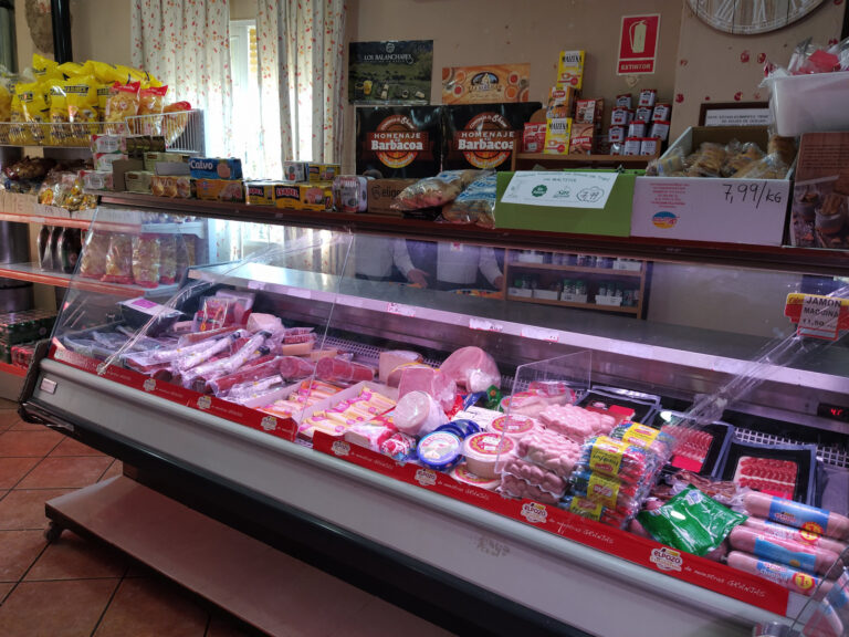 carniceria escurrion charcuteria 768x576