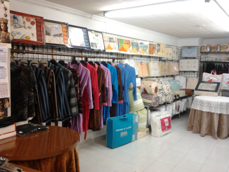 confecciones josefina varona batas 768x576