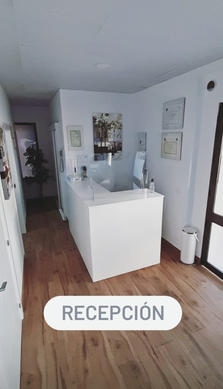 clinica dental carrera recepcion