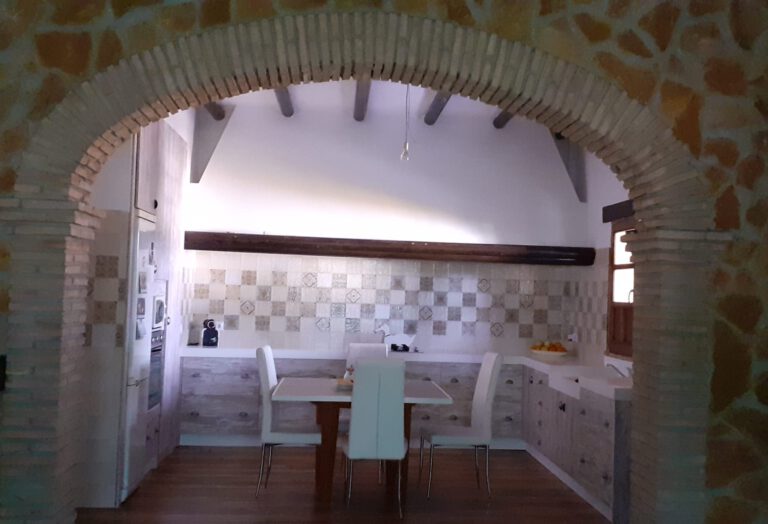 muebles de cocina y encimera de krion 768x524