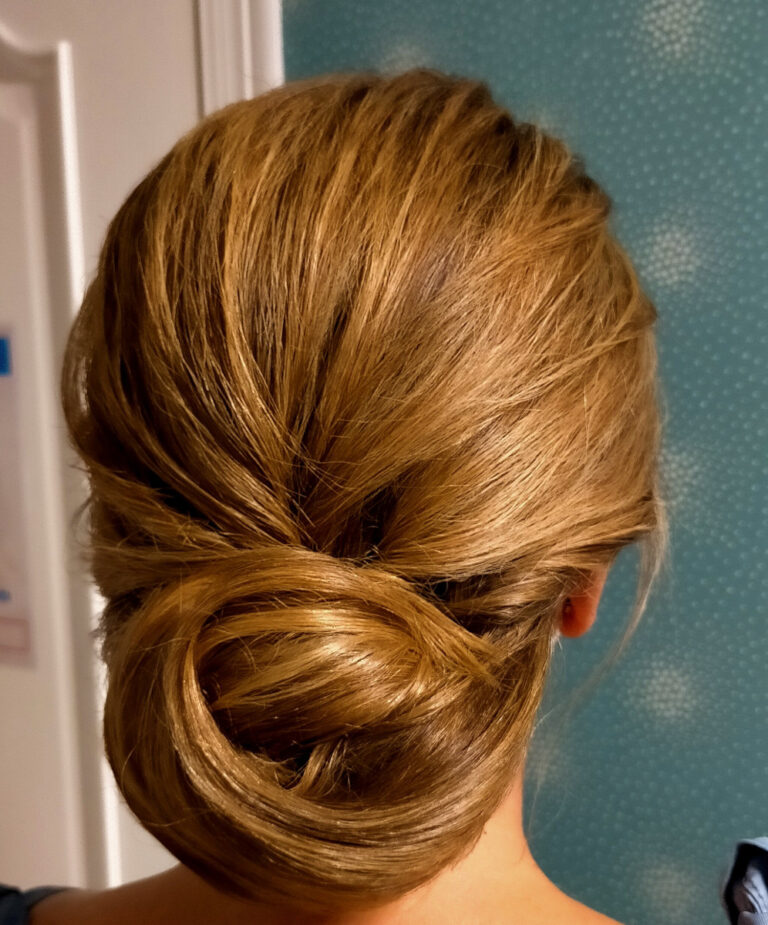 peluqueria enri recogido 768x925